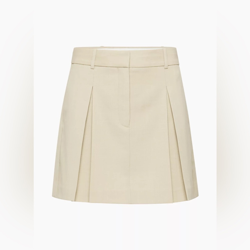 Aritzia Pleated Khaki Mini Skirt w Pockets